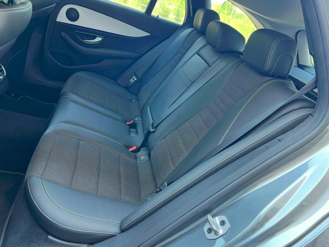 MERCEDES-BENZ E 300 usata, con Sedili riscaldati