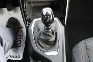 PEUGEOT 2008 usata, con Luci diurne LED