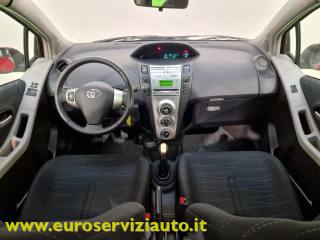 TOYOTA Yaris usata, con Airbag testa