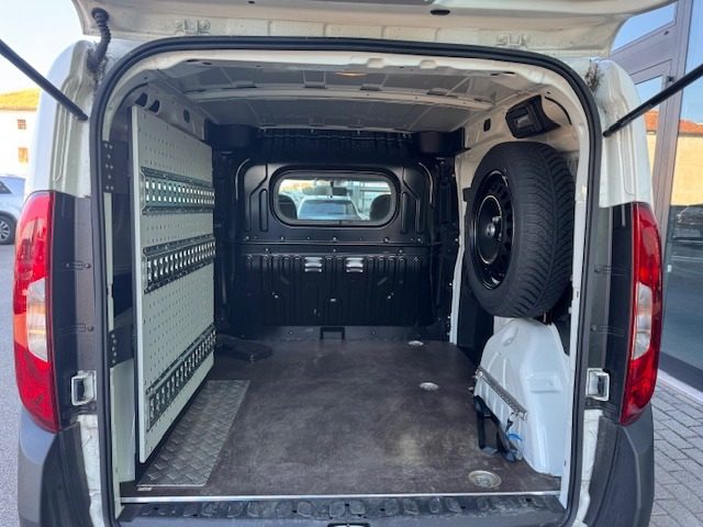 FIAT Doblo usata, con Climatizzatore