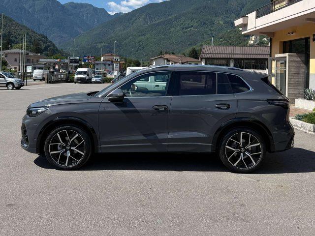 VOLKSWAGEN Tiguan usata, con Airbag laterali
