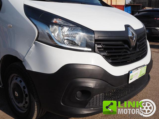 RENAULT Trafic usata 15