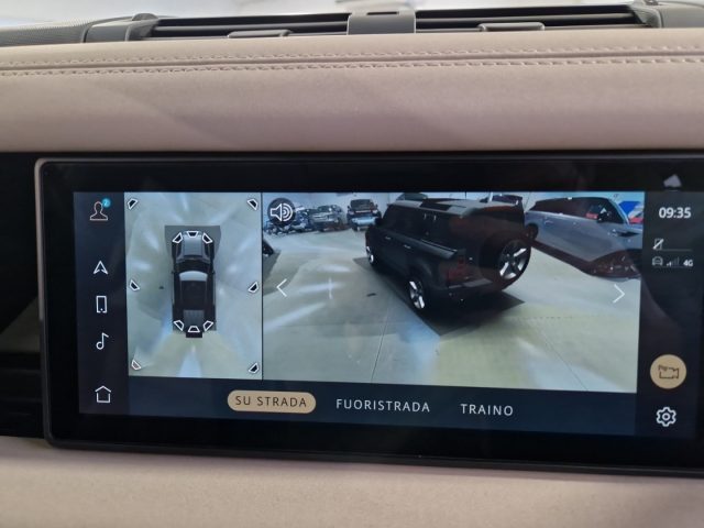 LAND ROVER Defender usata, con Sistema di navigazione