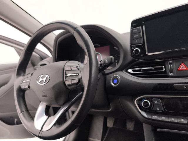 HYUNDAI i30 usata, con Luci diurne