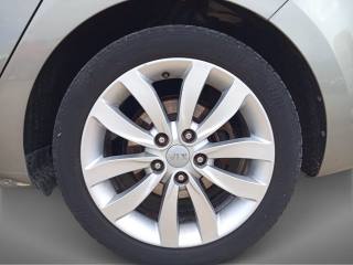 KIA Carens usata, con Climatizzatore