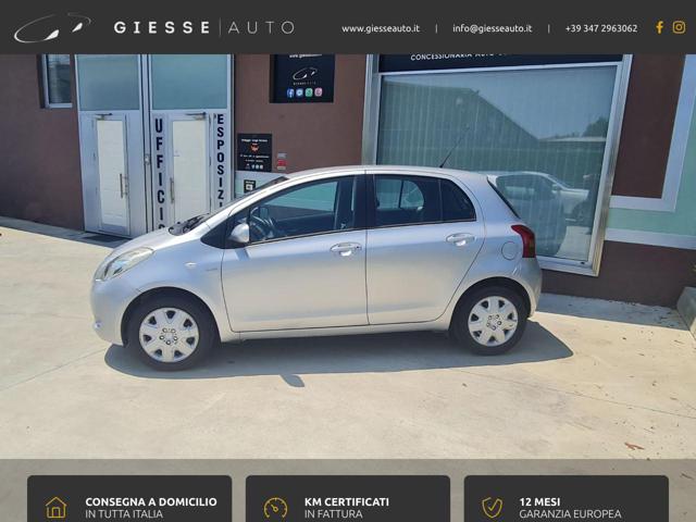 TOYOTA Yaris usata, con Autoradio