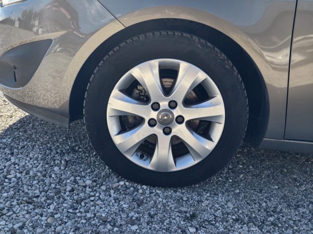 OPEL Meriva usata, con Controllo automatico clima