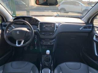 PEUGEOT 2008 usata, con Cruise Control