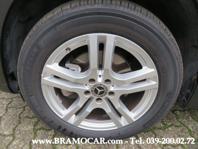 MERCEDES-BENZ GLB 180 usata, con Climatizzatore