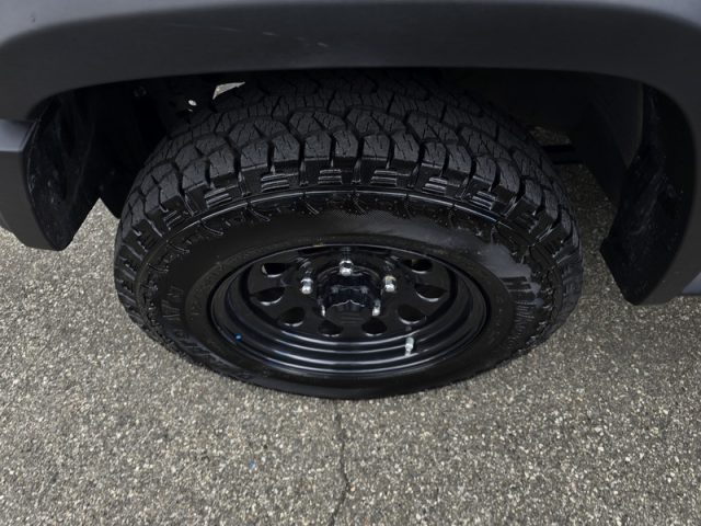 SUZUKI Jimny usata, con Alzacristalli elettrici