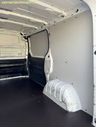 RENAULT Trafic usata, con Fari LED