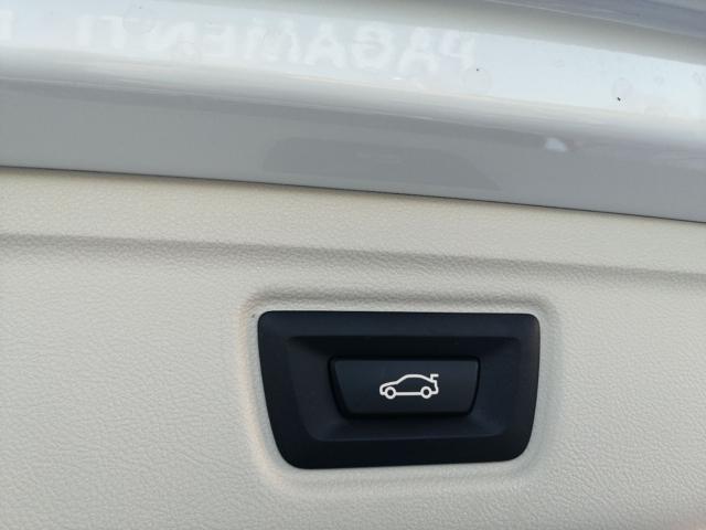 BMW 318 usata, con Touch screen