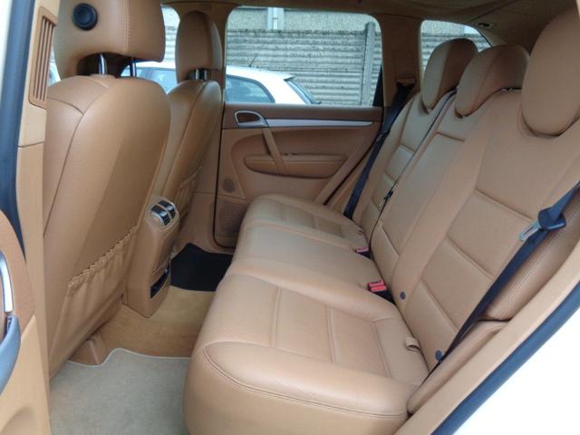 PORSCHE Cayenne usata, con Autoradio