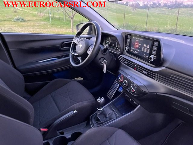 HYUNDAI Bayon usata, con Fari LED