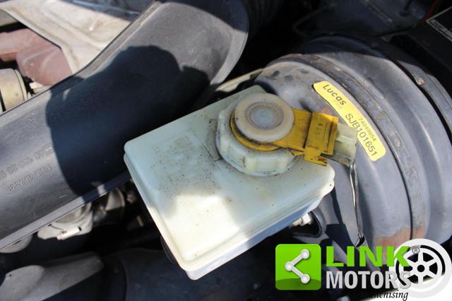 LAND ROVER Defender usata 29