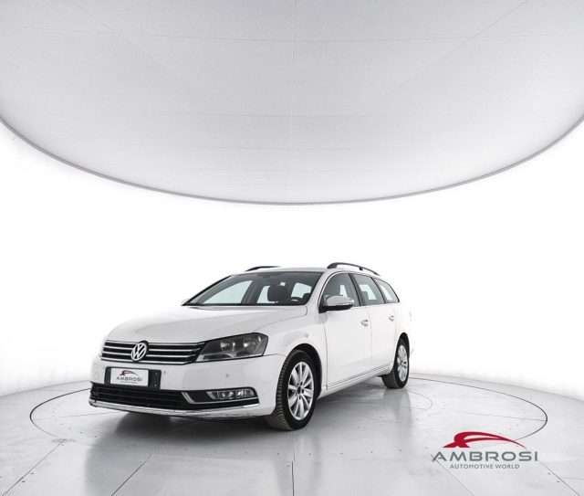 VOLKSWAGEN Passat usata 0