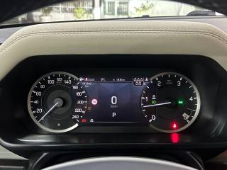 LAND ROVER Defender usata, con USB