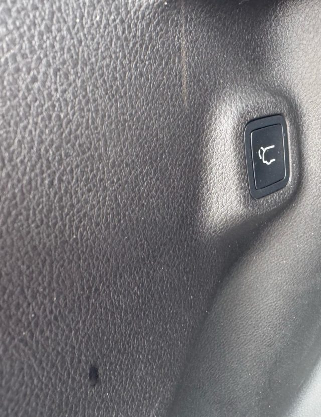 JEEP Compass usata, con Volante in pelle