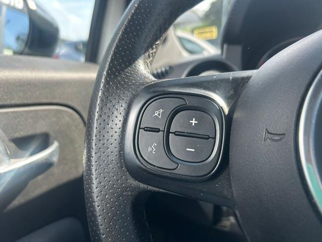 ABARTH 595 usata, con USB