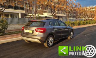 MERCEDES-BENZ GLA 200 usata, con Airbag