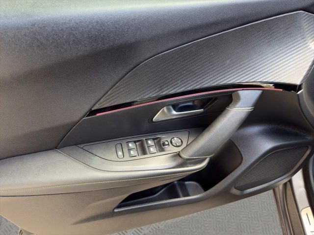 PEUGEOT 2008 usata, con Bluetooth