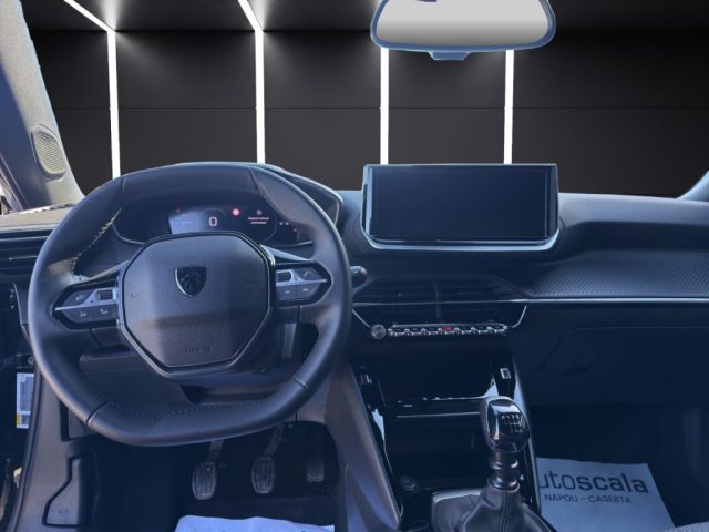 PEUGEOT 2008 usata, con Vetri oscurati