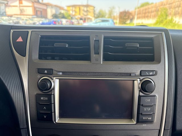 TOYOTA Verso-S usata, con Touch screen