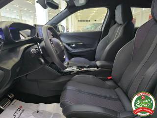 PEUGEOT 2008 usata, con Volante in pelle