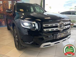 MERCEDES-BENZ GLB 180 usata, con Fari LED