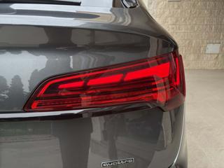 AUDI Q5 usata, con Sensori di parcheggio anteriori