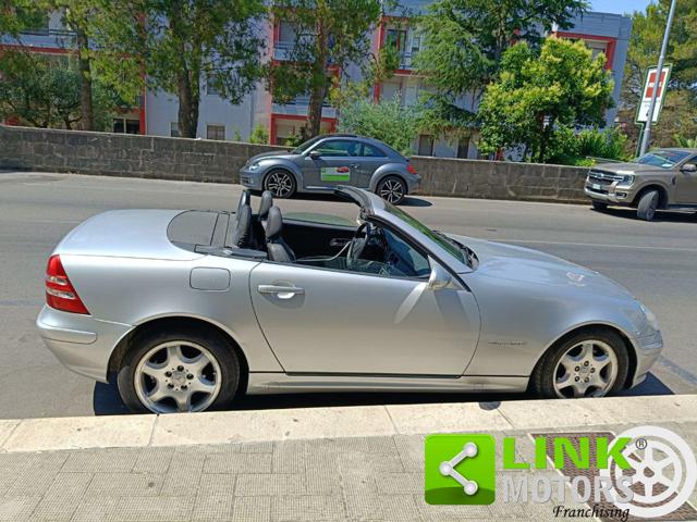 MERCEDES-BENZ SLK 200 usata, con Tettuccio apribile