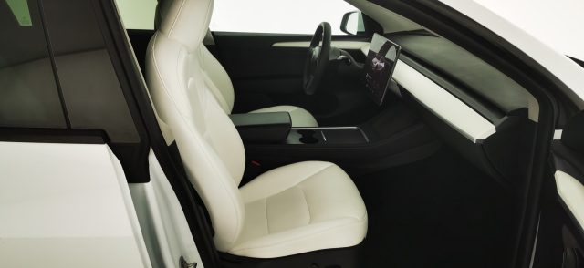 TESLA Model Y usata, con Tetto panorama