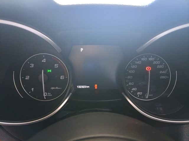 ALFA ROMEO Stelvio usata, con Volante in pelle