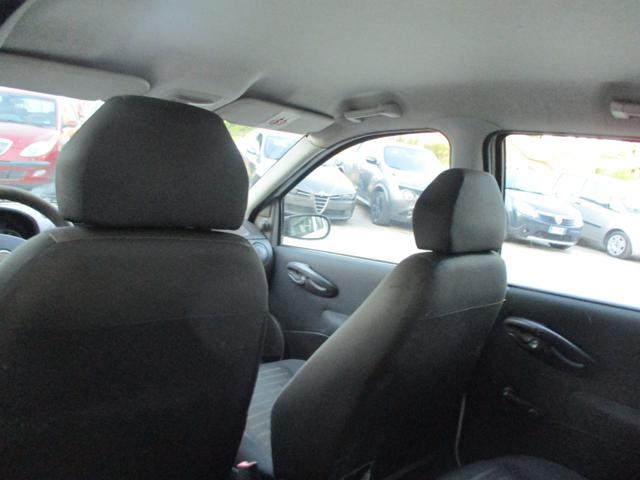 FIAT Punto usata 12