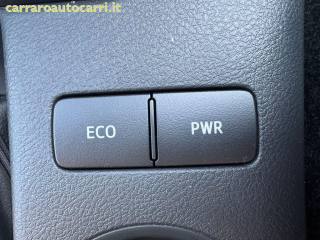 TOYOTA Hilux usata, con Bluetooth