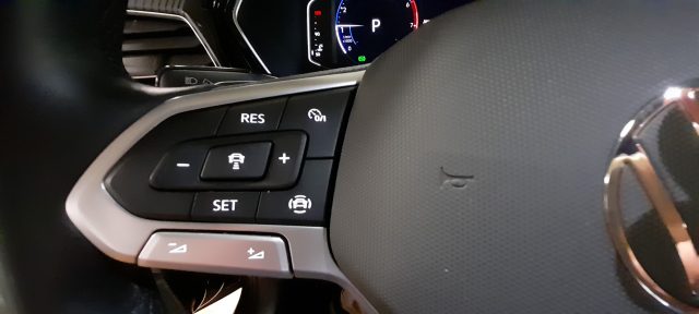 VOLKSWAGEN T-Cross usata, con Bracciolo