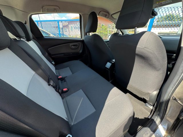 TOYOTA Yaris usata, con Fendinebbia