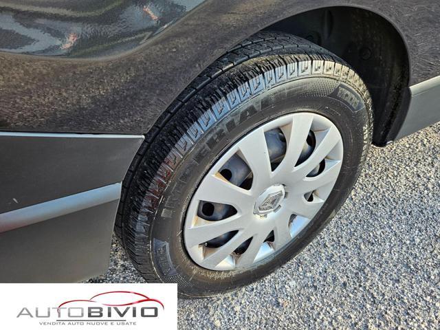 RENAULT Trafic usata, con Bracciolo