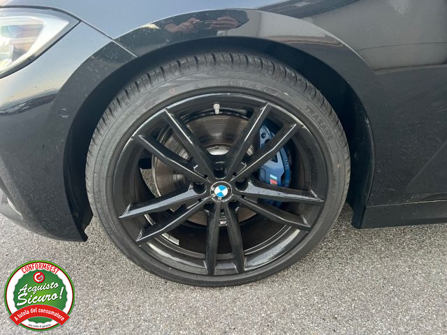 BMW 320 usata, con Fendinebbia