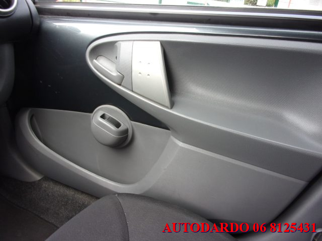 TOYOTA Aygo usata 29