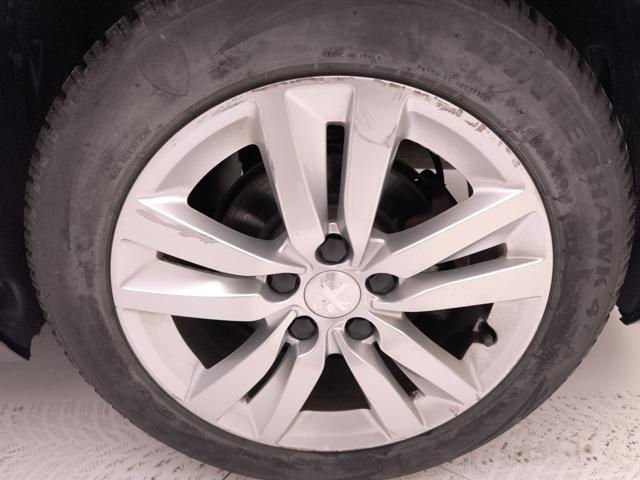 PEUGEOT 308 usata, con Volante in pelle