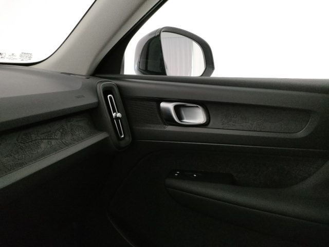 VOLVO XC40 usata, con USB