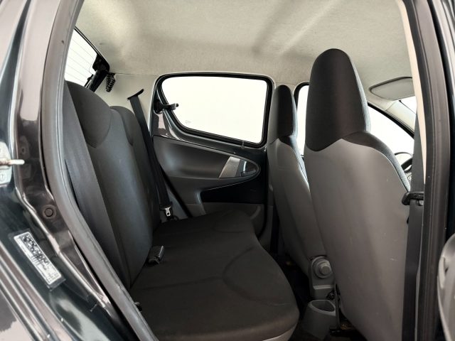 TOYOTA Aygo usata 6