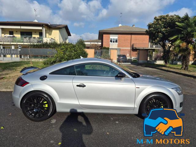 AUDI TT usata, con Autoradio