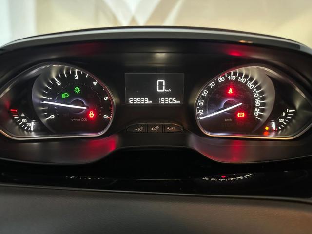 PEUGEOT 208 usata, con Fendinebbia