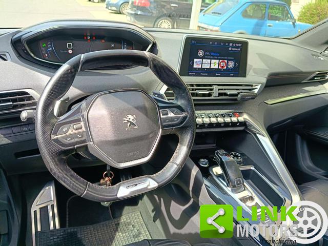 PEUGEOT 5008 usata, con Volante in pelle