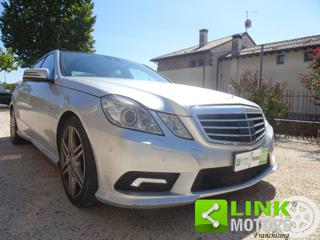 MERCEDES-BENZ E 250 usata, con Sedile posteriore sdoppiato