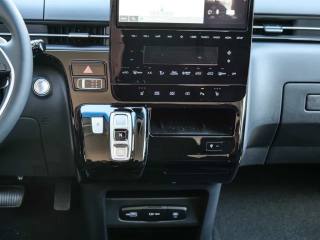 HYUNDAI Staria usata, con Cruise Control