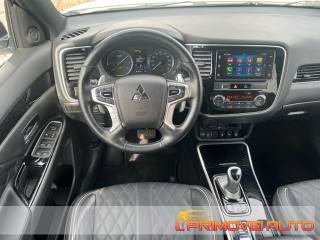 MITSUBISHI Outlander 2.4 MIVEC 4WD PHEV