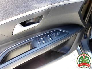 PEUGEOT 3008 usata, con Sistema di navigazione